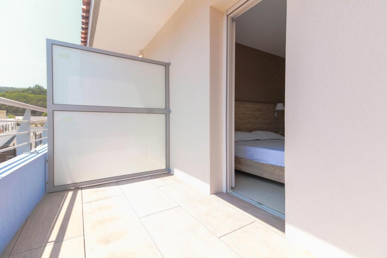 Select'Sohome - Residence Le Poseidon - Appartement En Duplex Avec Parking Prive Et Piscine ! - Pos-F Bormes-les-Mimosas Exterior foto